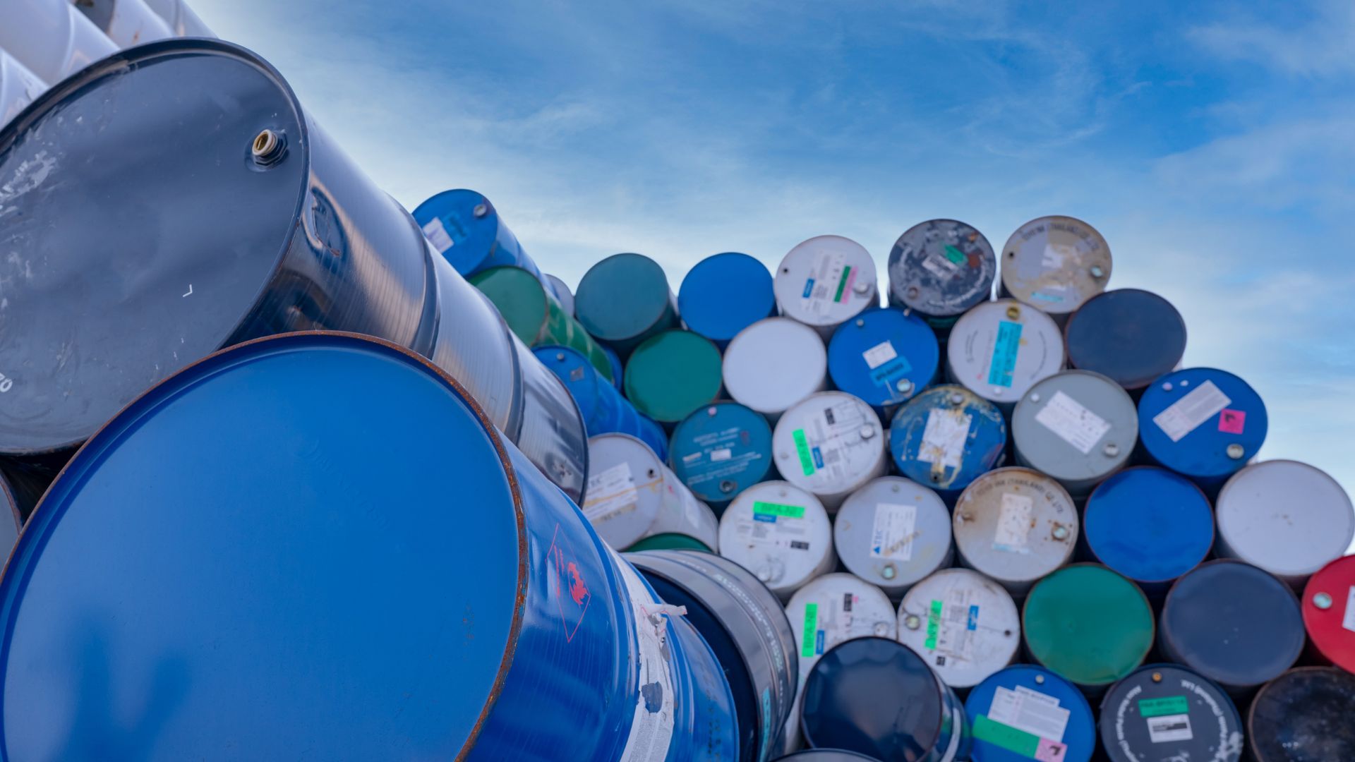 Liquid solid and industrial chemical packaging